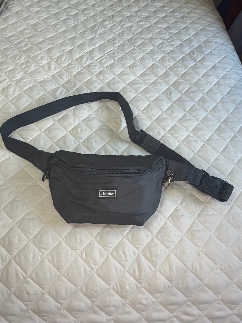 NWOT Foldie Black Men’s Belt Bag - Compact Waist Pack
